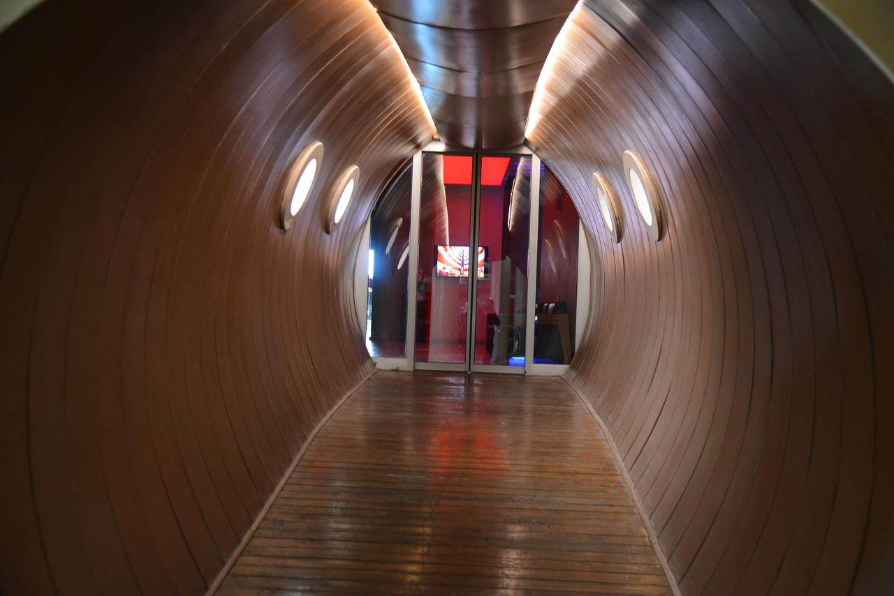 Titanic Hotel & Spa Sulaymaniyah Exterior photo The entrance to the tunnel