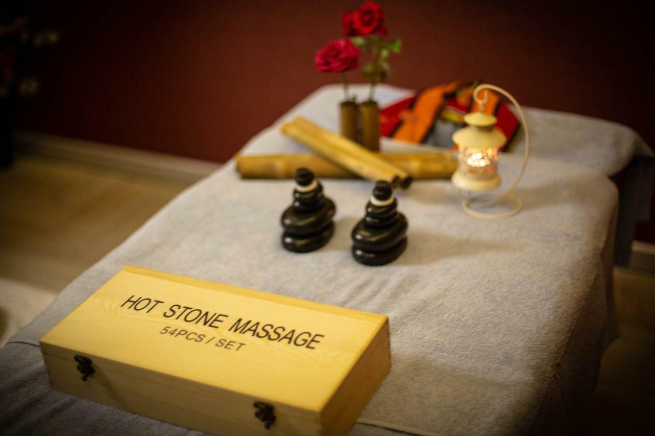 Titanic Hotel & Spa Sulaymaniyah Exterior photo Hot stone massage